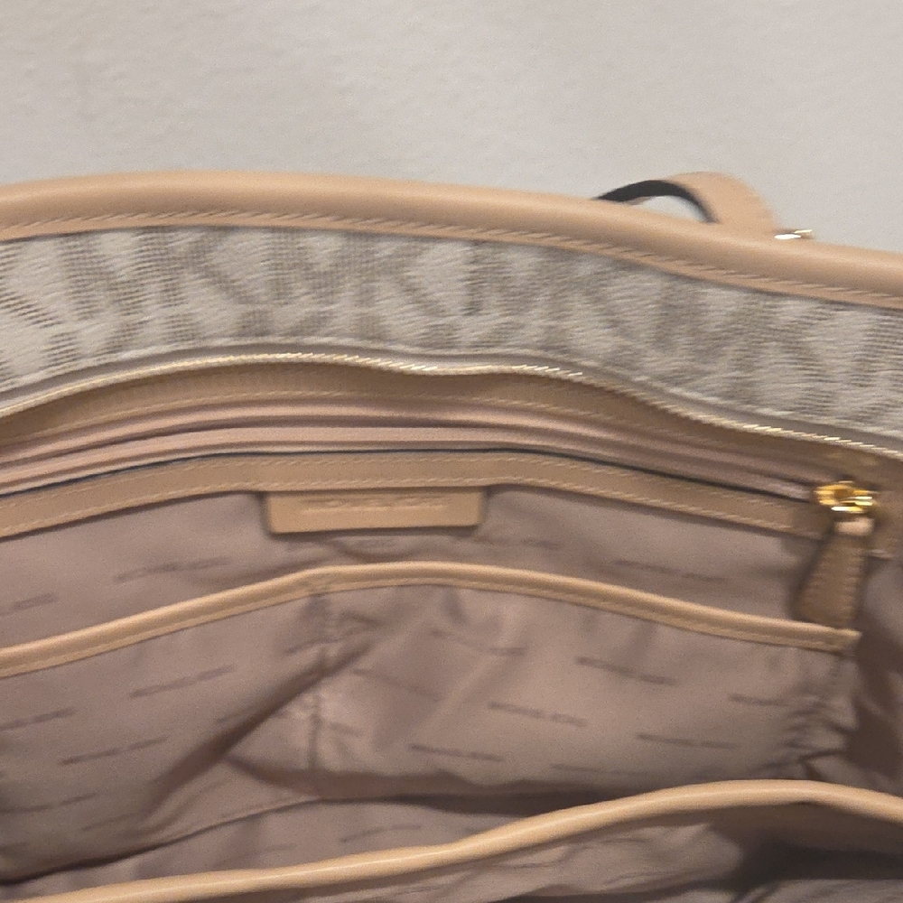 Michael Kors Cream and Beige Signature Large Tote - Picture 5 of 5